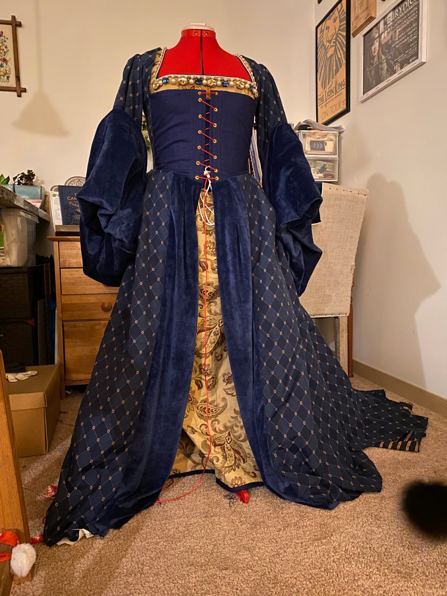Blue Tudor Gown: Outer&nbsp;Gown